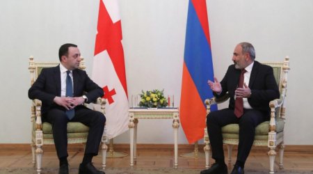 Gürcüstan Baş naziri İrəvanda Paşinyanla görüşdü