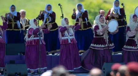 Xarıbülbül festivalında tolerantlıq GÖSTƏRİCİSİ - “Burada ermənilərə göndəriş var” - VİDEO 