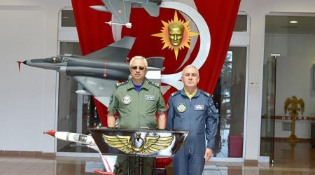 Hərbi Hava Qüvvələrinin komandanı Türkiyədədir - FOTO