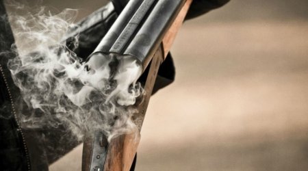 Ağdaşda qardaşını güllələyənə cinayət işi açıldı