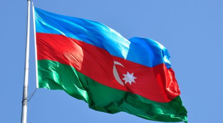 “Azneft” dairəsində Azərbaycan bayrağına hörmətsizlik - FOTOLAR