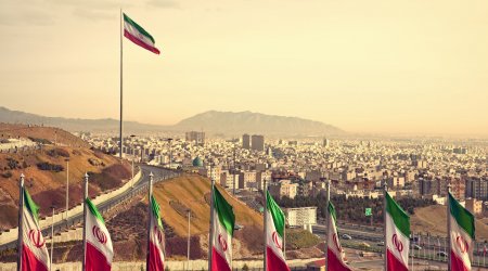 İranda etirazlar genişlənir - VİDEO 