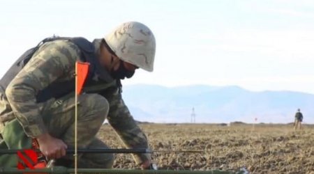 Onlar minalanmış ərazilərə keçmək istədilər