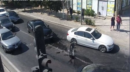 Paytaxtda növbəti qəza: Sıxlıq yarandı - FOTO