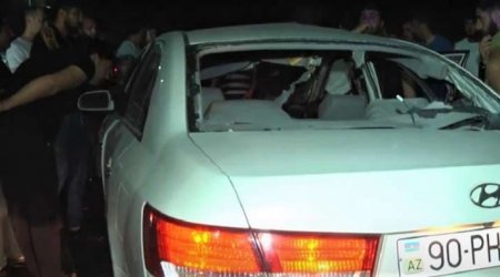 Bakıda qəza: sürücü özünü avtomobildən yerə atdı