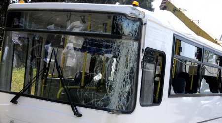Sərnişin avtobusu qəzaya uğradı - 3 nəfər xəsarət aldı 