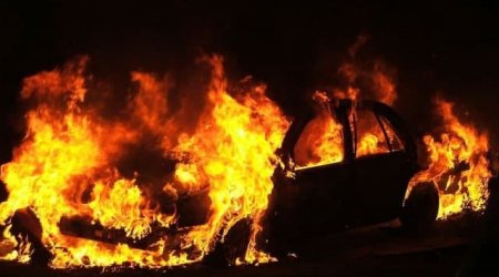 Sabirabadda avtomobil yandı, bir nəfər xəsarət aldı