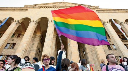 Gürcüstanda LGBT XAOSU - Qərbin Cənubi Qafqazda ucalan İNCƏ SƏNƏTİ