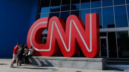 CNN vaksin vurdurmayan 3 əməkdaşını işdən qovdu