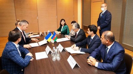 Bakı və Kiyev arasında Qardaşlaşma protokolu İMZALANDI - FOTO
