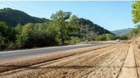 Ermənistan İran TIR-ları üçün cənubda təcili yol çəkir