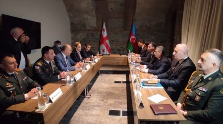 Azərbaycan və Gürcüstan müdafiə nazirlərinin görüşü keçirilir