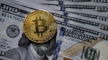 “Bitkoin”in dəyəri 55 min dollara yaxınlaşıb