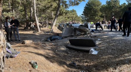 Türkiyədə şagirdləri aparan avtobus aşdı, ölənlər var - FOTO 
