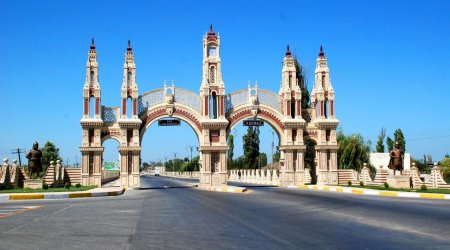 Sinif yoldaşları dərs zamanı ölən 8-ci sinif şagirdinin dəfnində - FOTO 