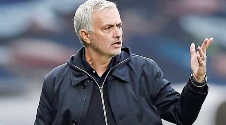 Mourinyo futbolçularını ən ağır sözlərlə təhqir etdi