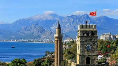 Antalyada 7 rusiyalı turist saxlanıldı - SƏBƏB
