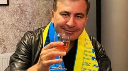 “Saakaşvili hər gün 3 litr limonad içir, həbsxanada ona gülürlər” – “Gürcü Arzusu” partiyasının sədri