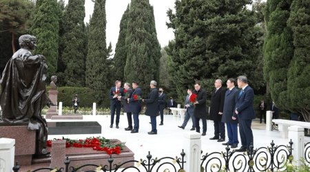 4 ölkənin Baş prokurorları Fəxri xiyabanı ziyarət etdi - FOTO 