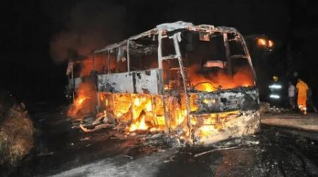 Abşeronda sərnişin avtobusu yandı