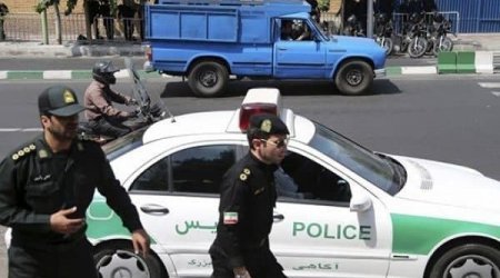 İran polisi günahsız qadını güllələdi - FOTO