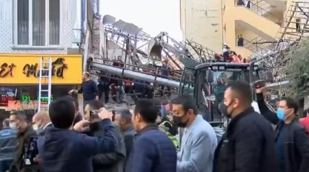 Türkiyədə bina çökdü - Dağıntılar altında qalanlar var - VİDEO - YENİLƏNİB