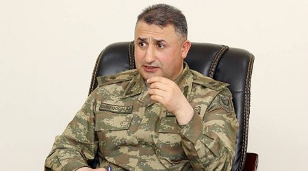 General-mayor Hikmət Həsənov minaya düşüb - FOTO