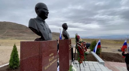Ermənilərdən rus hərbçiləri üçün daha bir ABİDƏ – FOTO