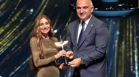 Arzu Əliyevaya “Korkut Ata” mükafatı təqdim edildi - VİDEO