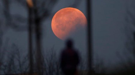 Son 6 əsrin ən uzunmüddətli Ay tutulmasından GÖRÜNTÜLƏR