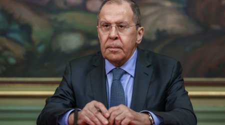 Lavrov Rusiya haqqında çıxış edərkən çaşıb ingilis dilində danışdı - VİDEO