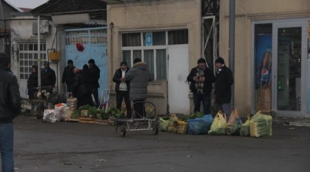 Gəncədə qanunsuz küçə ticarəti yığışdırılır? - Monitorinq keçirildi