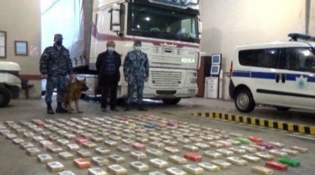 Azərbaycan polisi İrandan gətirilən 137 kiloqram heroini ələ keçirdi