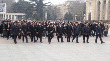 Gəncədə Ulu öndər Heydər Əliyevin xatirəsi anıldı - FOTO