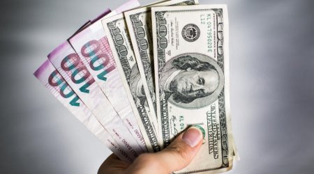 Dollar daha da bahalaşdı - 1 MANAT İSƏ...