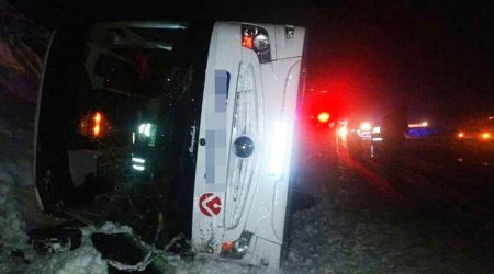 Türkiyədə sərnişin avtobusu aşdı - 6 ölü, xeyli yaralı var - FOTO/VİDEO