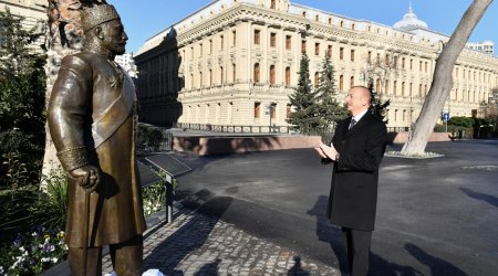 İlham Əliyev Hacı Zeynalabdin Tağıyevin abidəsinin açılışında iştirak etdi - FOTO+VİDEO/YENİLƏNİB