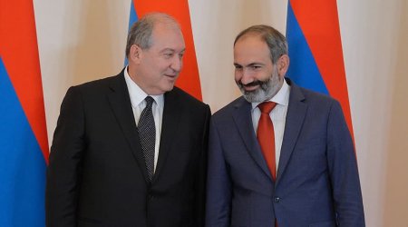 Paşinyana qarşı daha bir İTTİHAM: Ermənistan prezidentinin ikili vətəndaşlığını gizlədib
