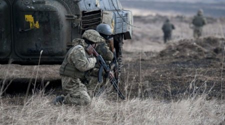 Donbas sutka ərzində 80 dəfə atəşə tutulub - Bir ukraynalı əsgər yaralanıb, separatçı məhv edilib