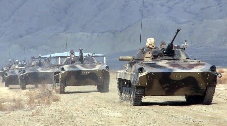 Azərbaycan Ordusunun tank bölmələrinin döyüş hazırlığı yoxlanıldı - VİDEO