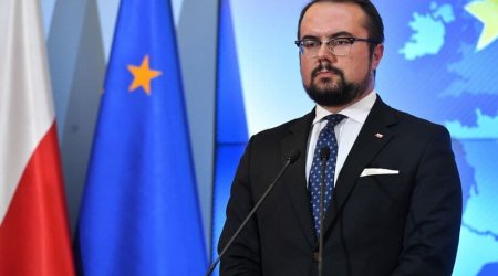 Polşa Varşavanı danışıqlar üçün təklif etdi