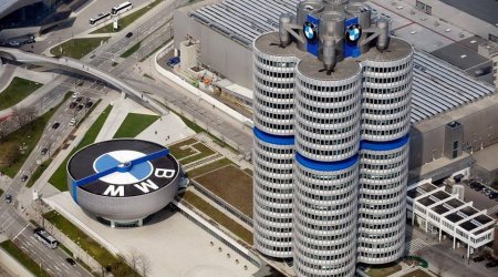 “BMW” Rusiyada istehsalı dayandırdı