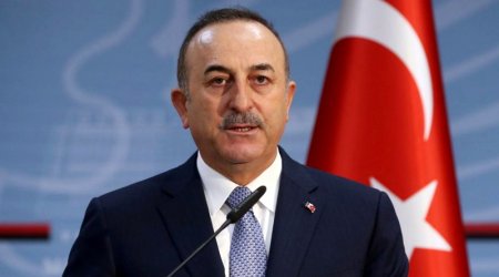 Çavuşoğlu: “Putin Zelenski ilə görüşün əleyhinə deyil”