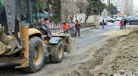 Bakıxanov qəsəbəsinin 6 küçəsində təmir işlərinə start verildi - VİDEO