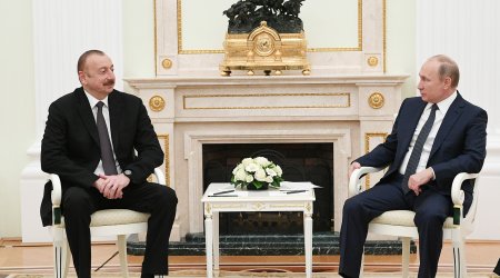 Vladimir Putin İlham Əliyevi təbrik etdi