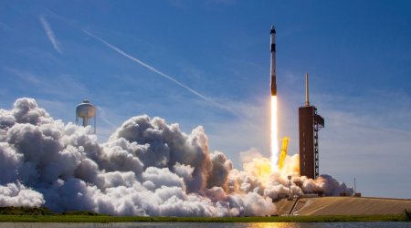 “SpaceX” 165 milyon dollar qarşılığında 3 nəfəri kosmosa göndərdi - FOTO