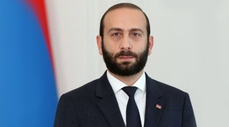 Mirzoyan: “Ceyhun Bayramovla mümkün sülh sazişinin imzalanmasını müzakirə etdik”