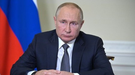 Putin Təhlükəsizlik Şurasının üzvləri ilə iclas keçirdi 