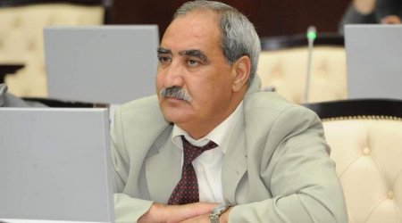Fəzail Ağamalı pensiya yaşına etiraz etdi: “Haradadır haqq, haradadır ədalət?” 
