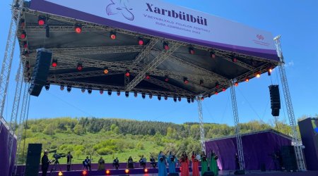 “Xarıbülbül” Festivalının son günündə FOLKLOR ŞOUSU